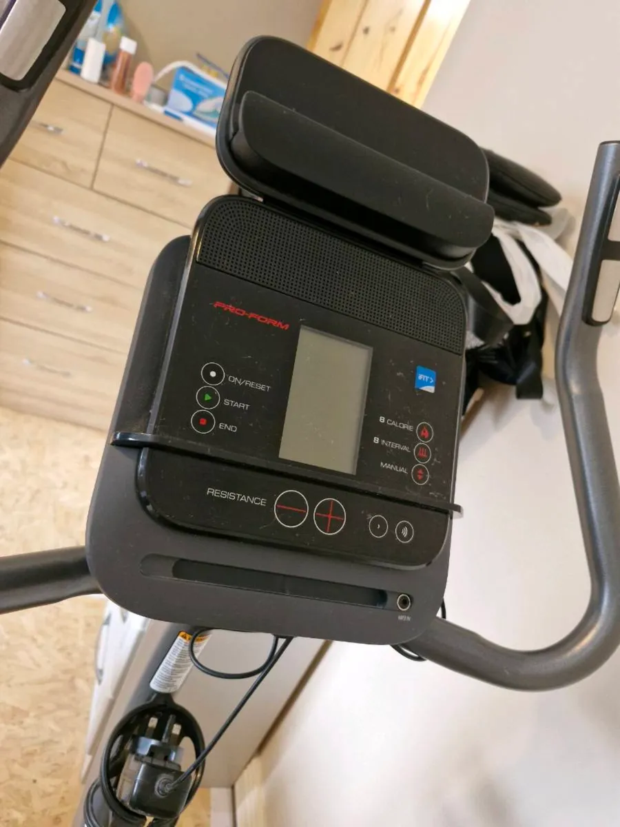 Exercise bike - Image 2