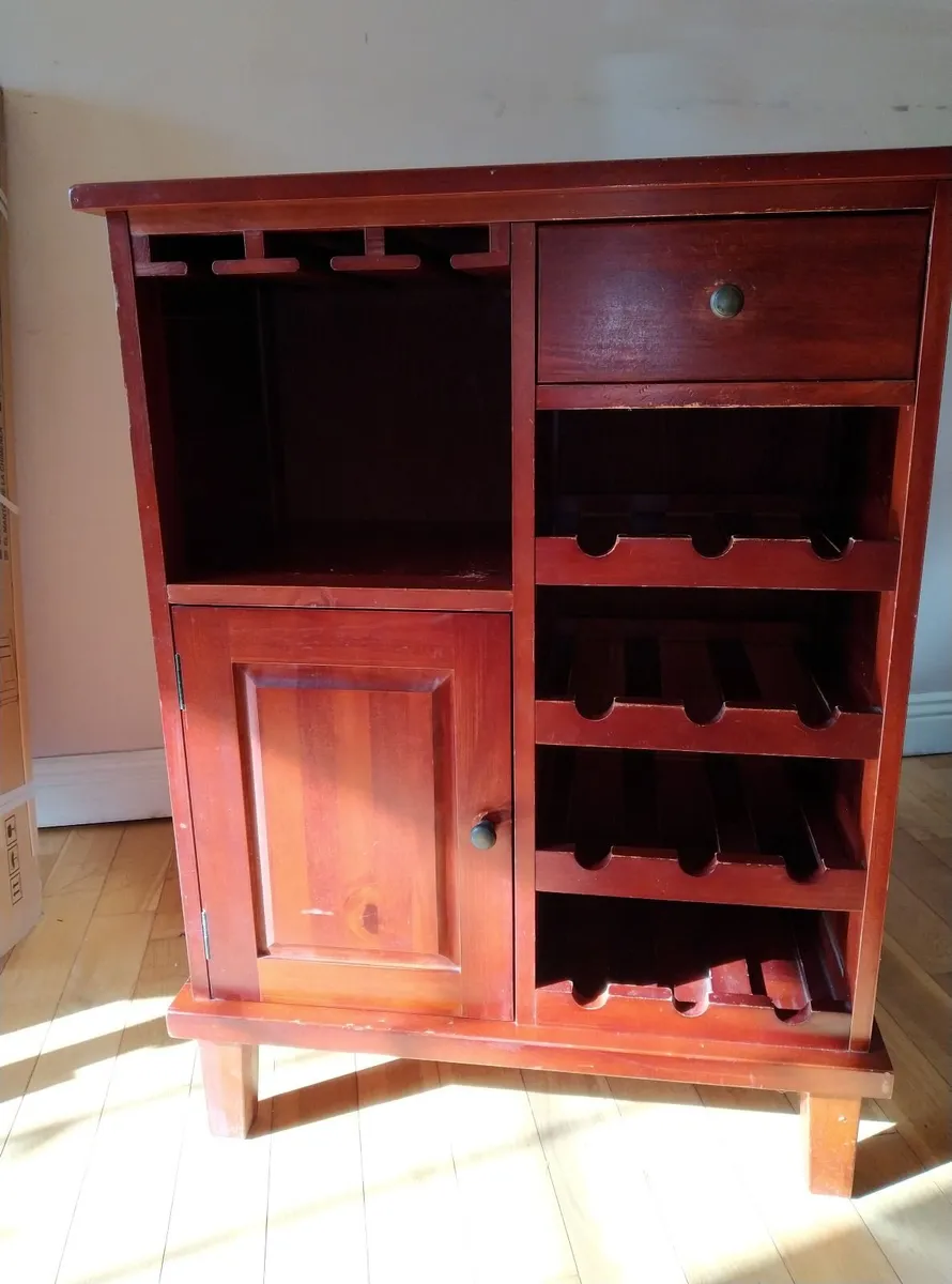 Wine rack and TV stand - Image 2