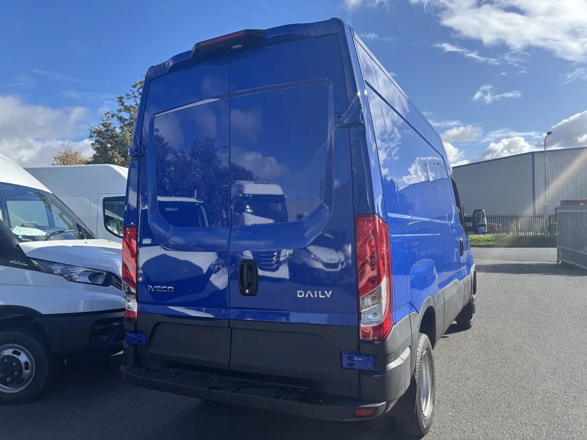 ****IVECO DAILY 35C21HA8 AUTO /// 210 BHP **** - Image 3