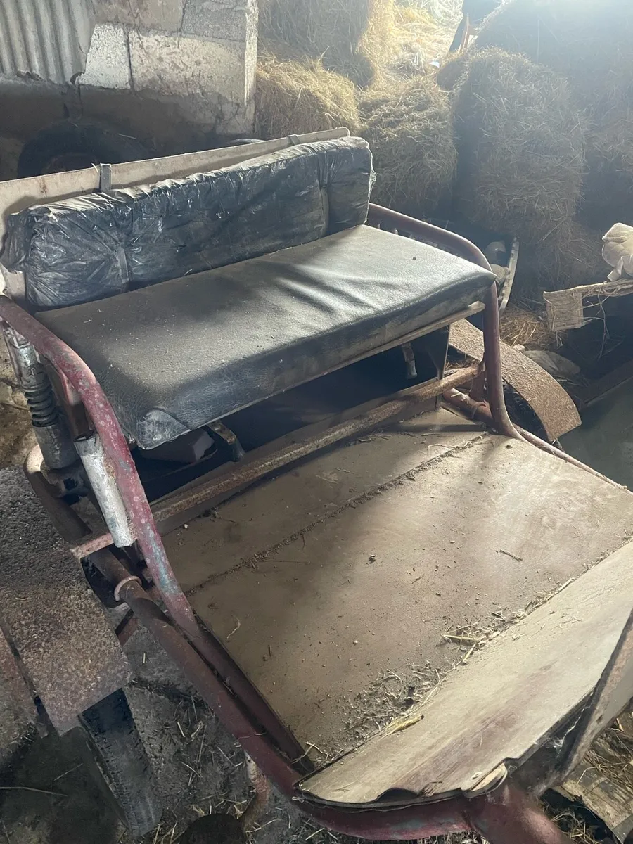 Horse trap (one of a kind) with coil suspension - Image 2