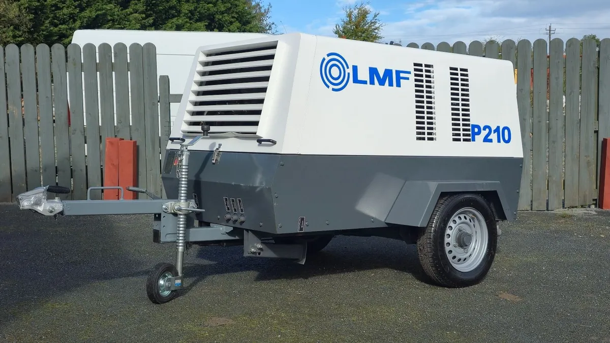 Portable diesel Compressor 210 CFM 7.5-8 Bar - Image 2