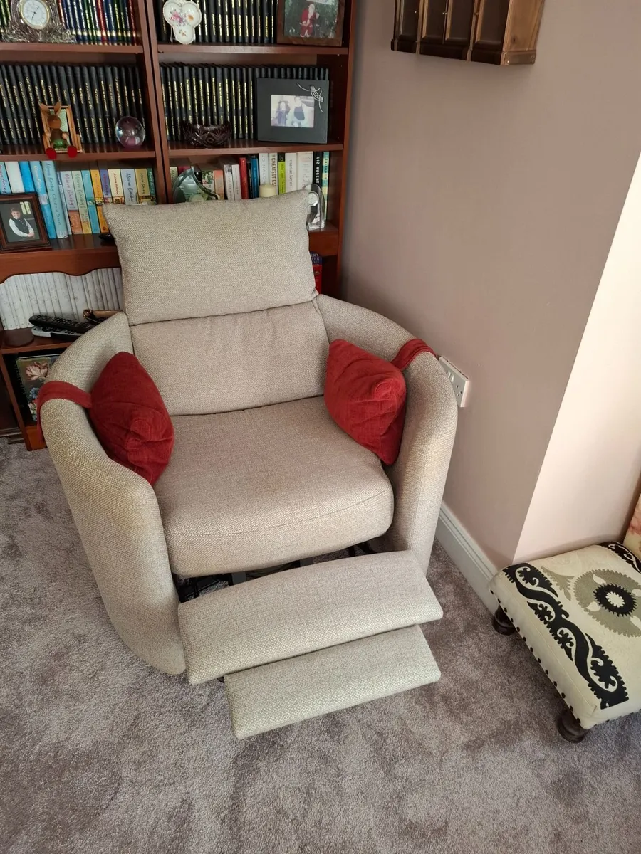 Swivel chair - Image 2