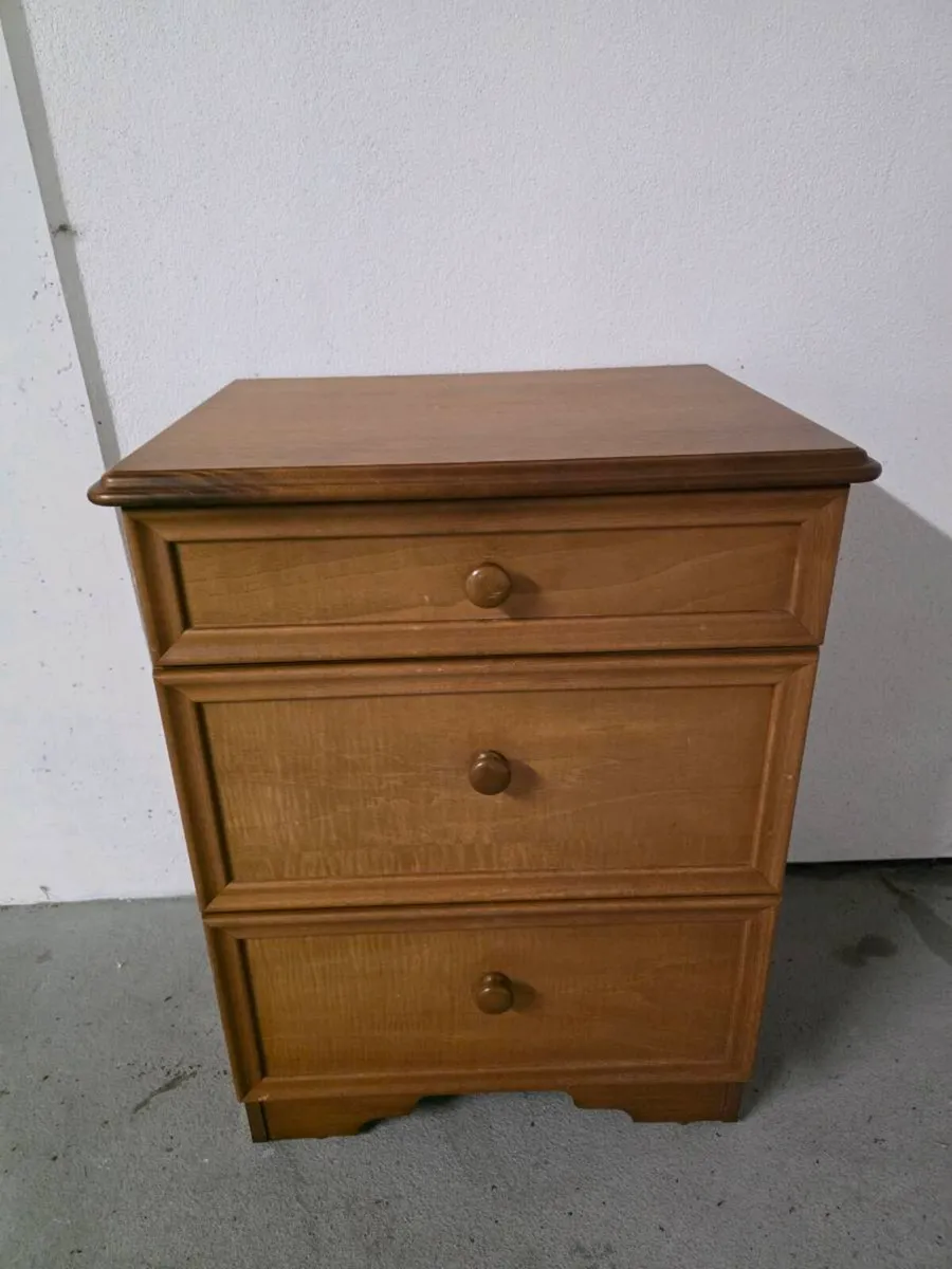 Rossmore furniture vintage bed side unit - Image 3