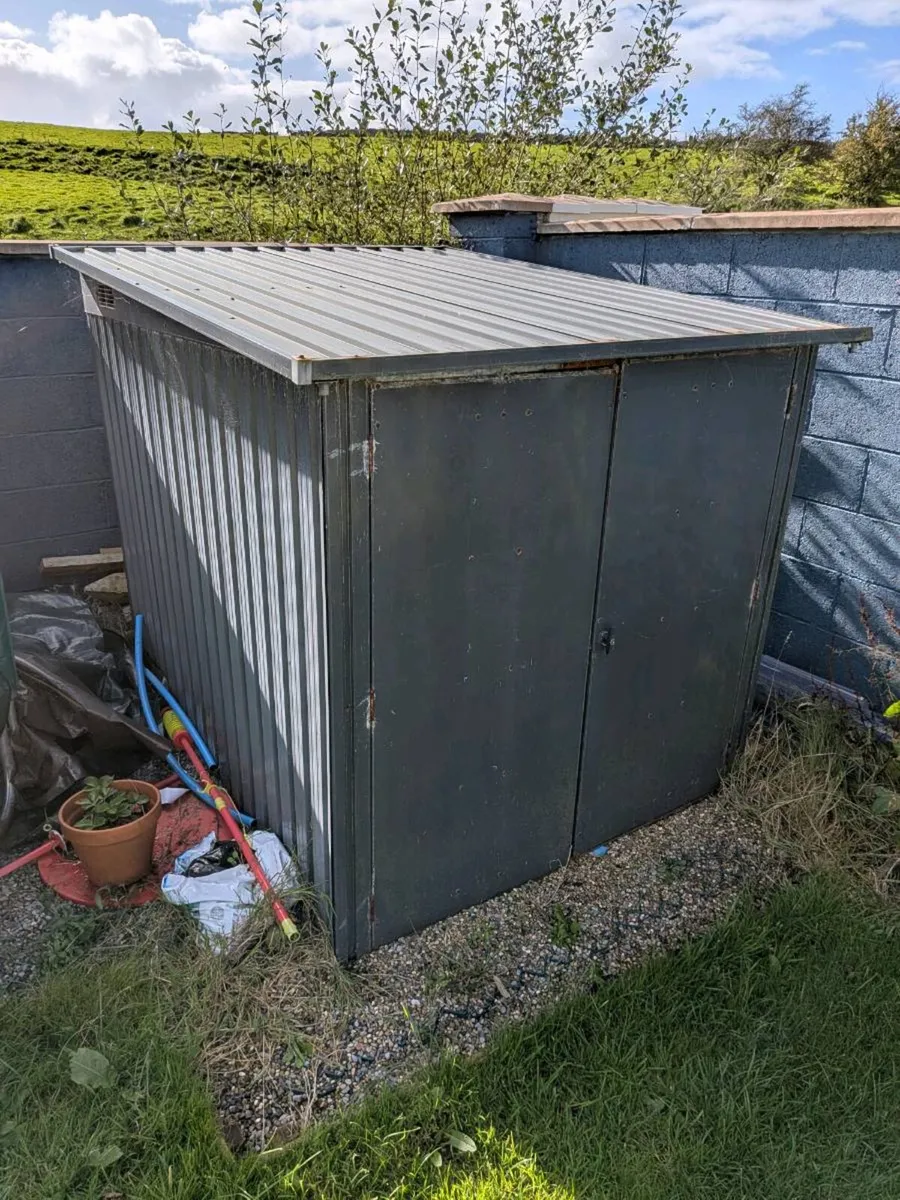 Steel bike shed 5ft - Image 1