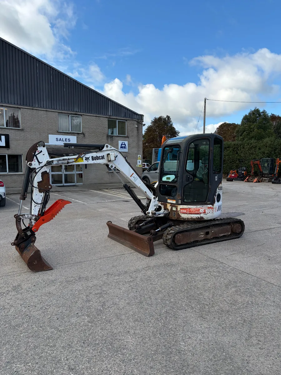 Bobcat 430 - Image 1