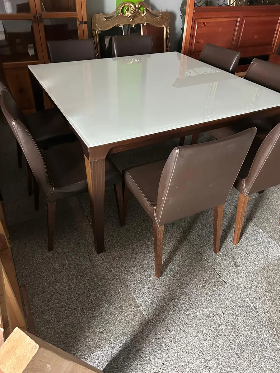 High end Calligaris dining/ meeting table & chairs - Image 2
