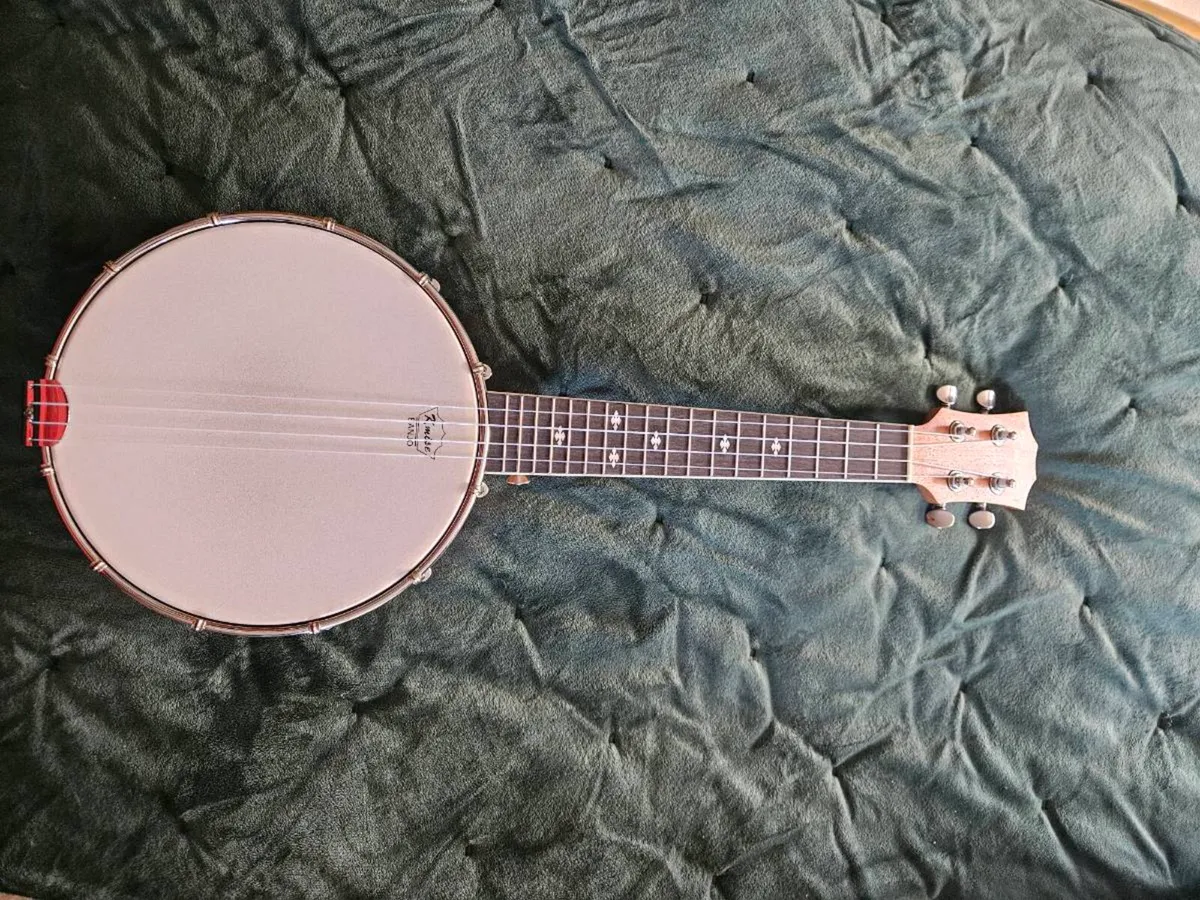 Kmise Banjolele/Ukulele Banjo- Excellent Condition - Image 1