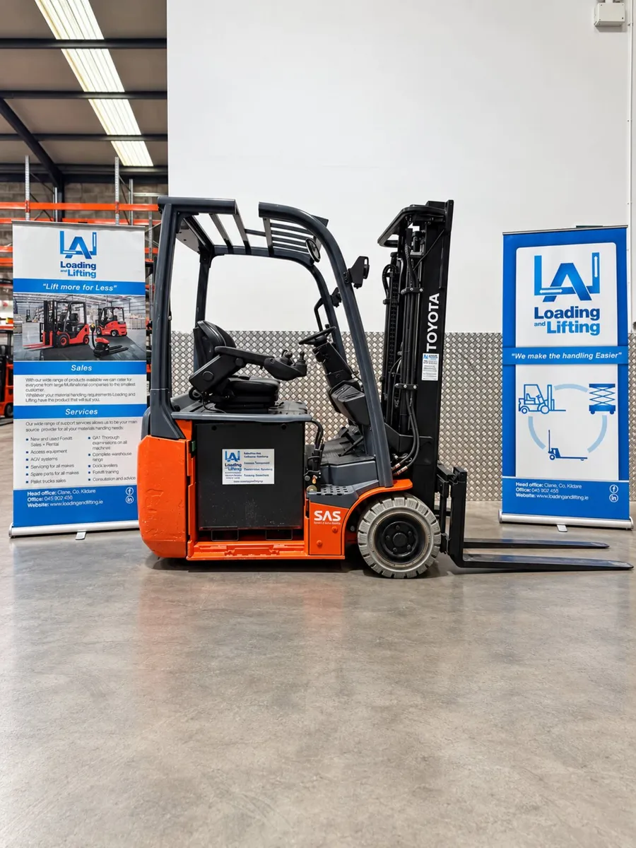 Toyota Electric Forklift - Image 2
