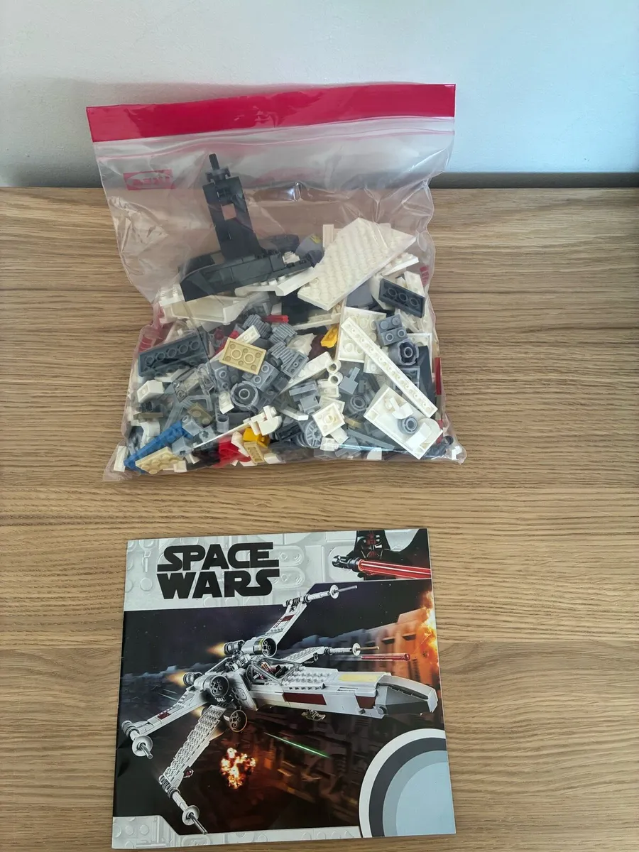 Lego X Wing (Includes MiniFigs) - Image 2