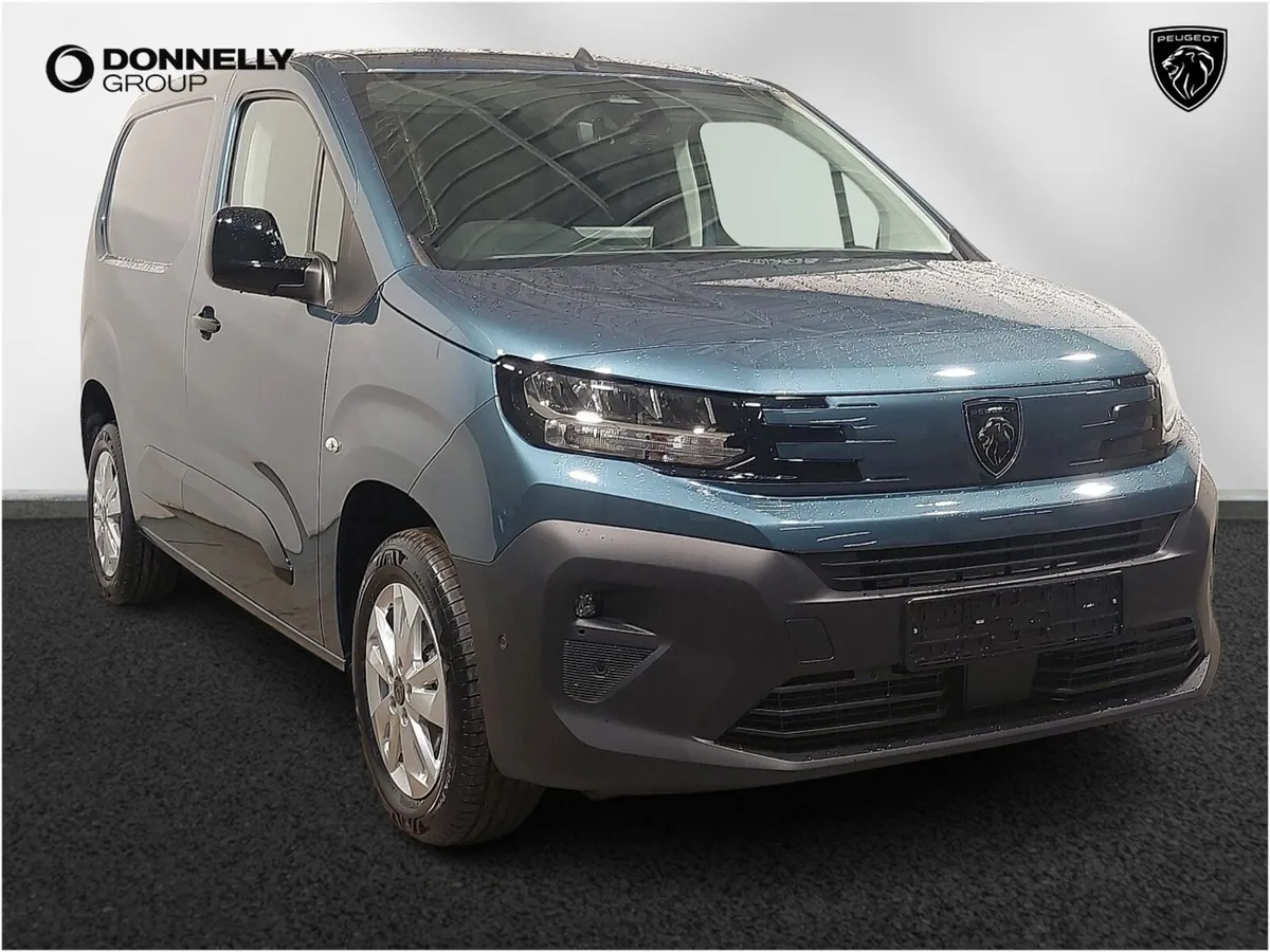 Peugeot Partner 1.5 BlueHDi 100 Asphalt Van - Image 1