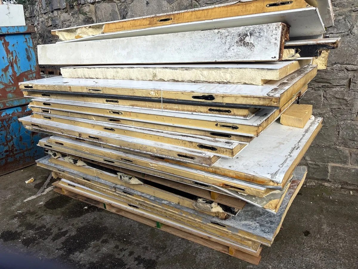 Insulated panels - Image 1