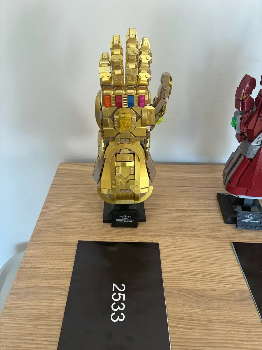Lego Infinity Gauntlet - Image 2