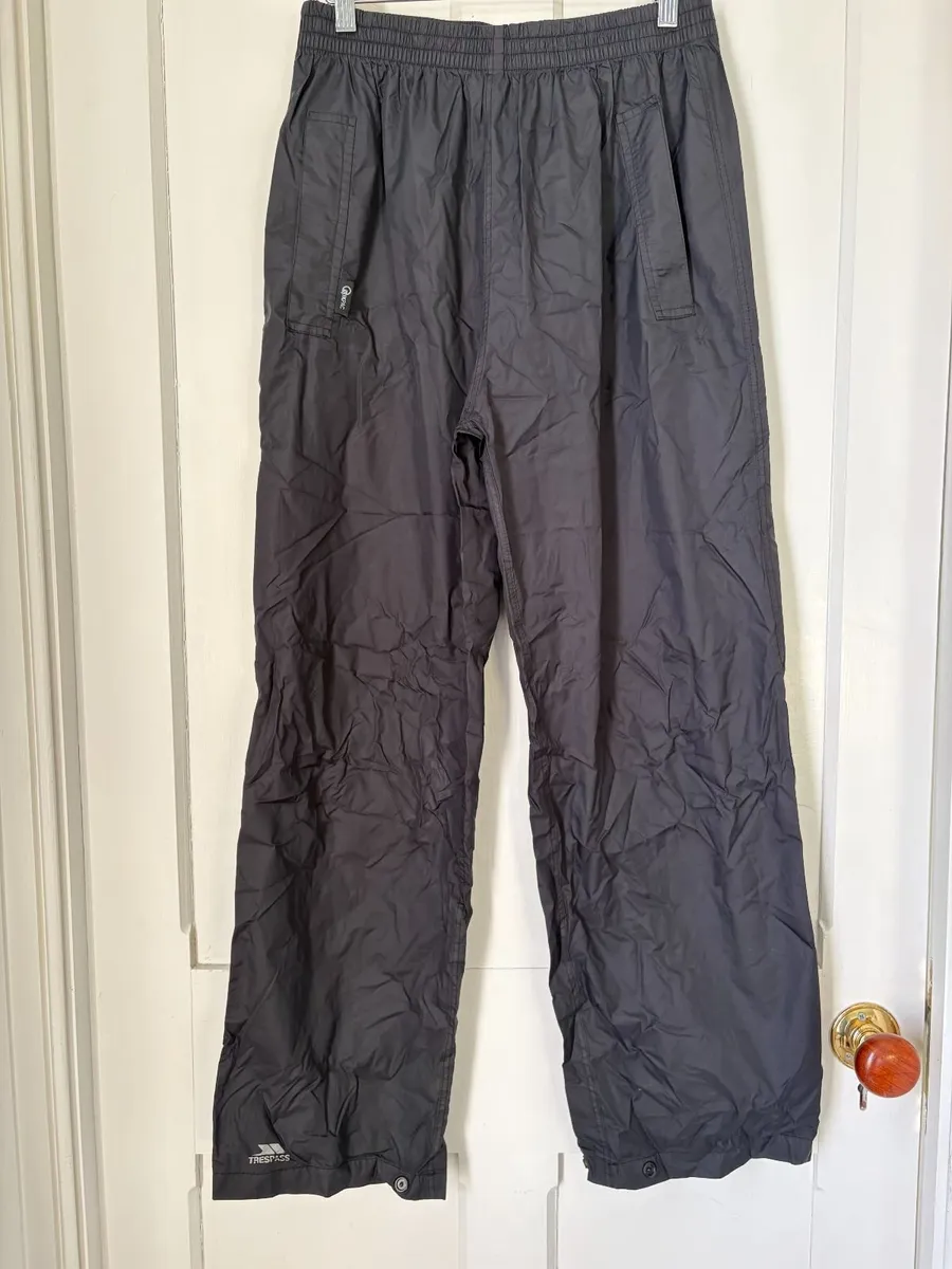 Water-resistant trousers, unisex, size L, black - Image 1