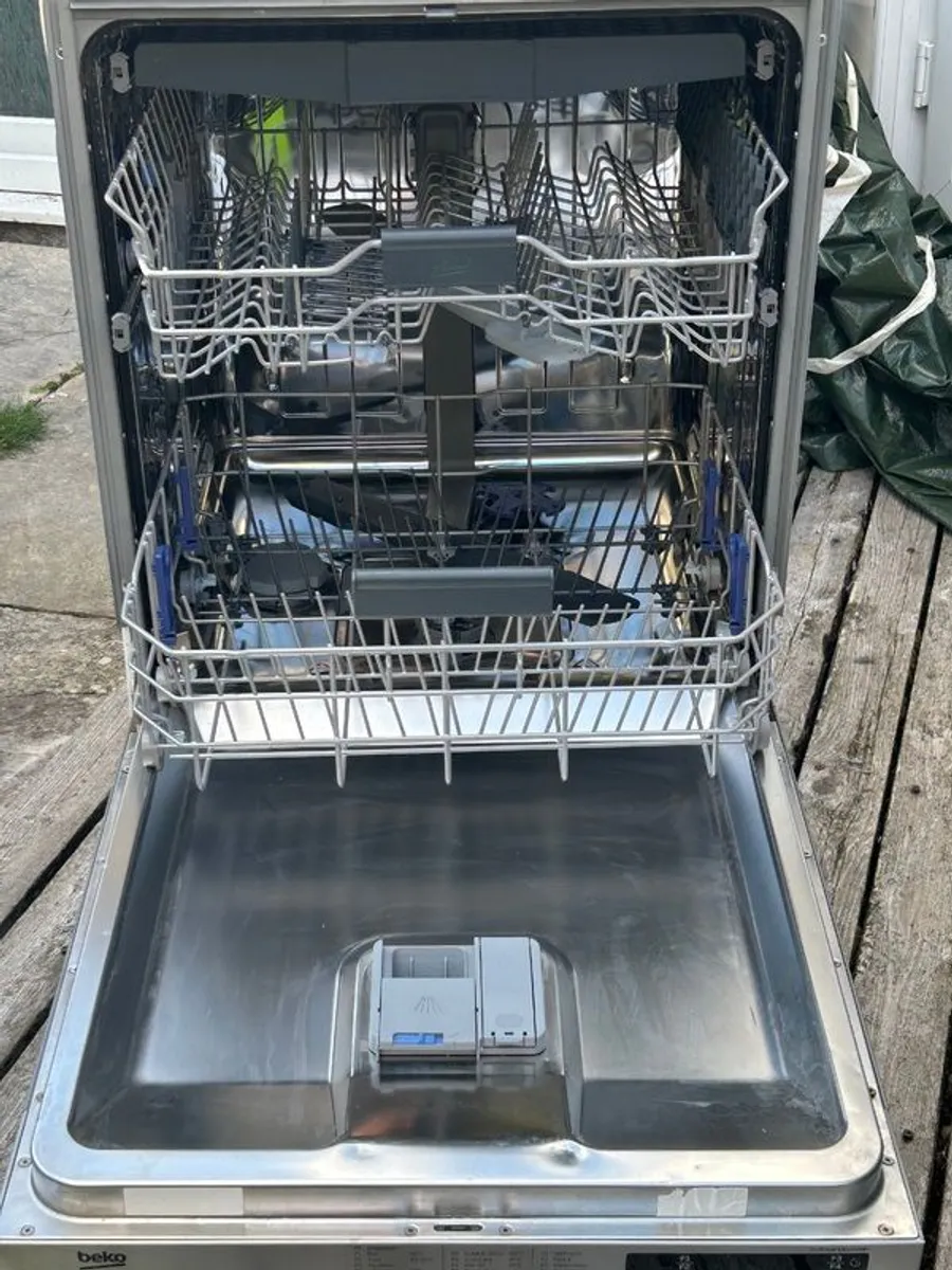 Beko Integrated Dishwasher - Image 4