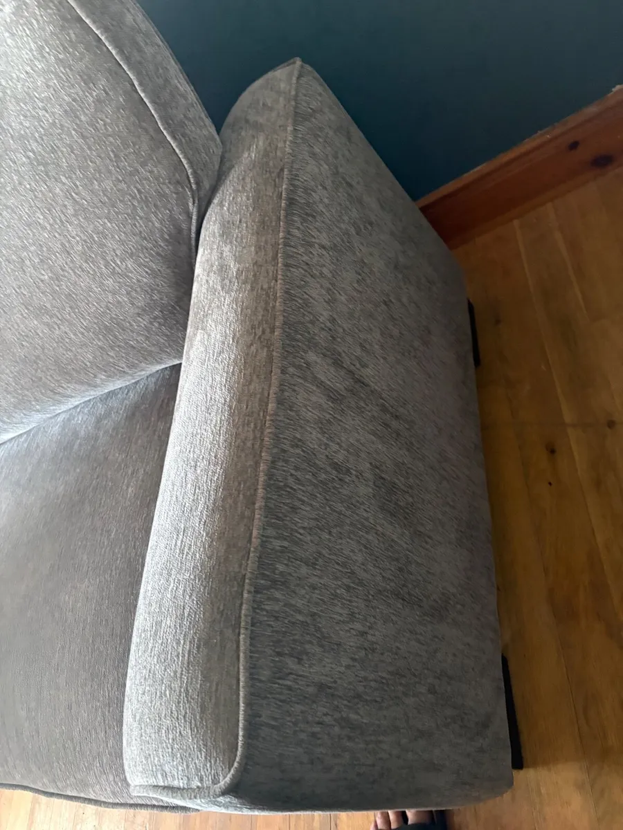 3 seater couch - Image 2