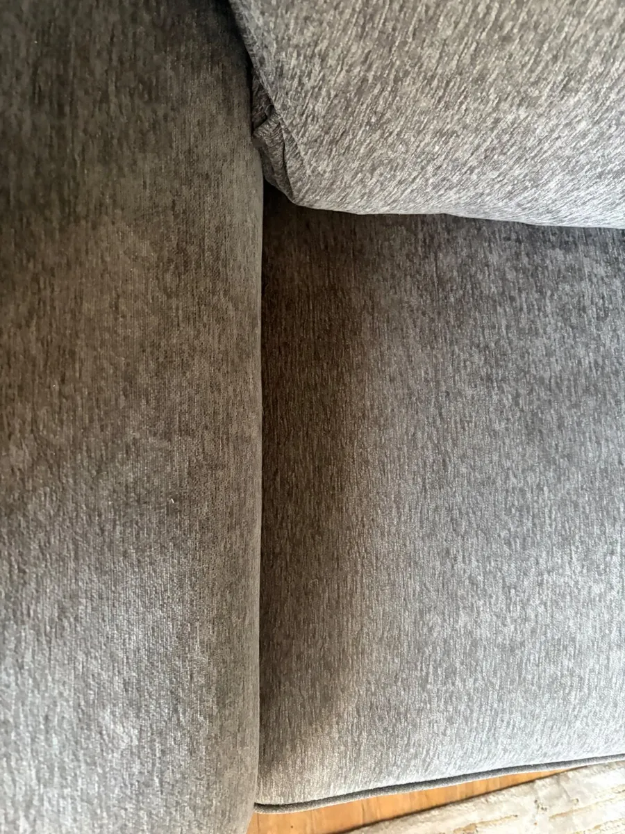 3 seater couch - Image 3