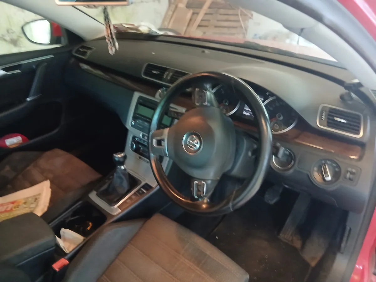 11 VW passat 1.6 tdi - Image 4