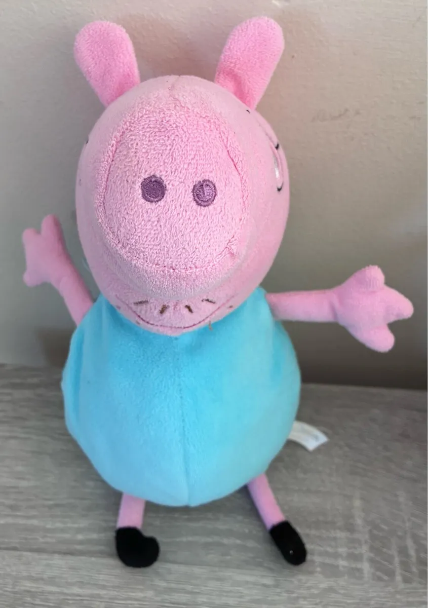 Daddy pig soft toy - Image 1