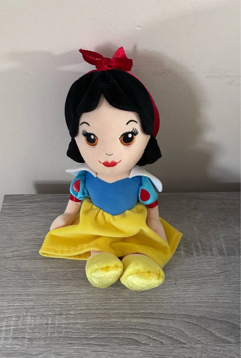 Disney Snow White soft plush toy
