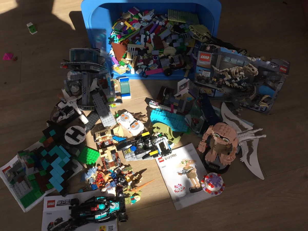 Large Lego Collection - Image 1