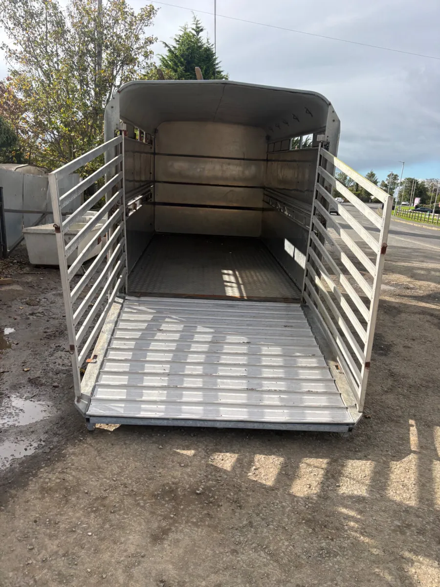 Ifor Williams 12ft dp cattle trailer - Image 2