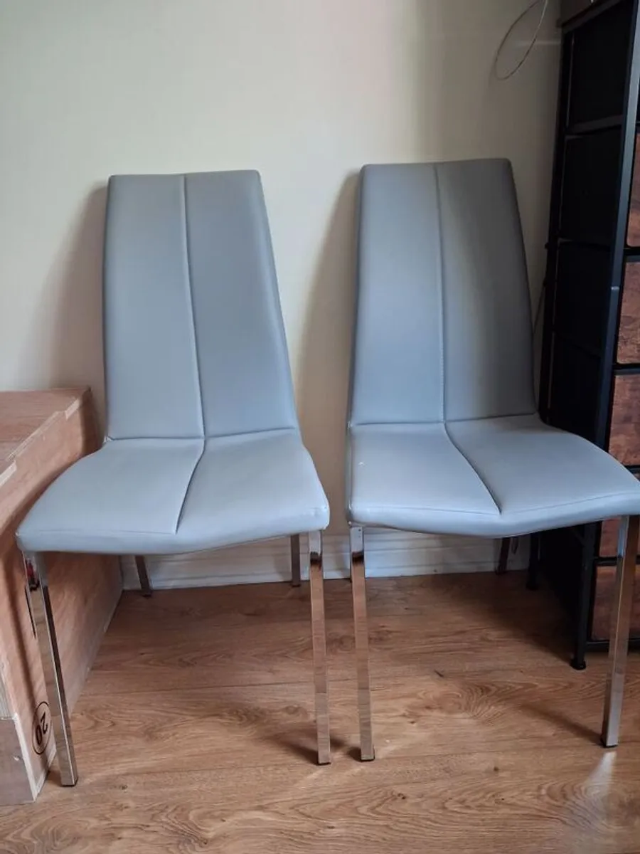 Kitchen chairs - Image 4