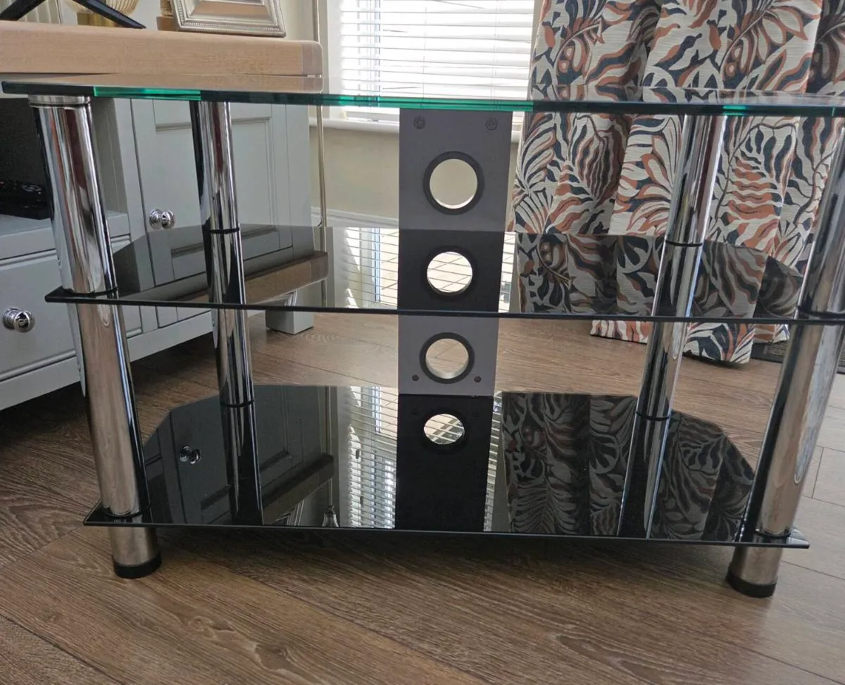 TV Stand - Image 2