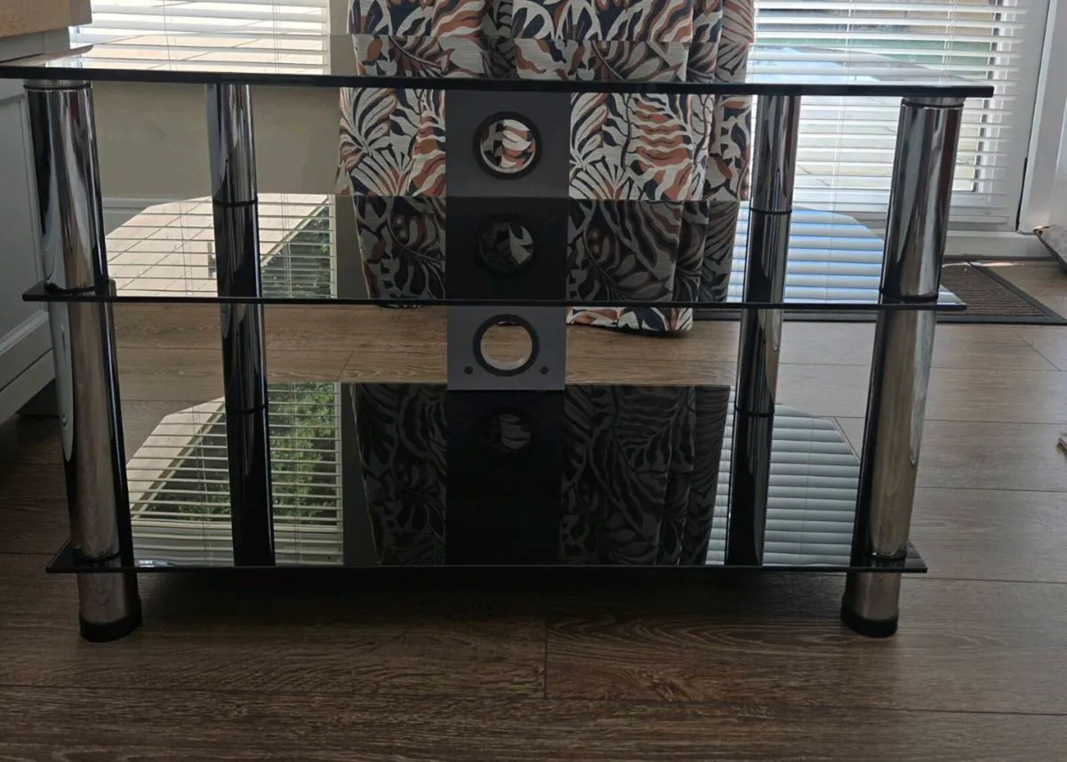 TV Stand - Image 2