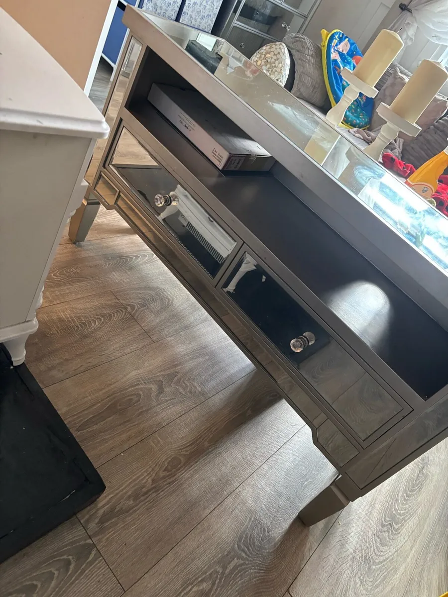 Tv unit - Image 2