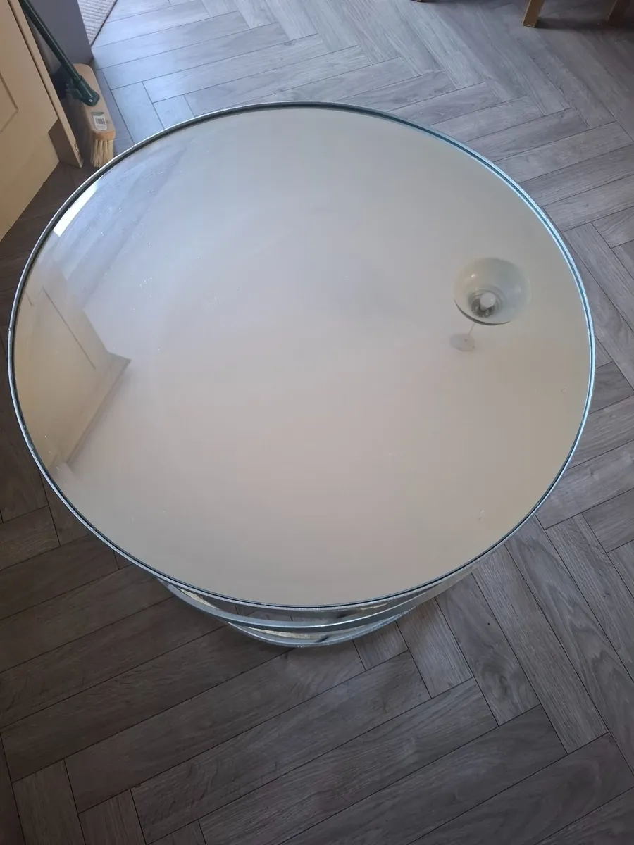 Mirror Table - Image 1