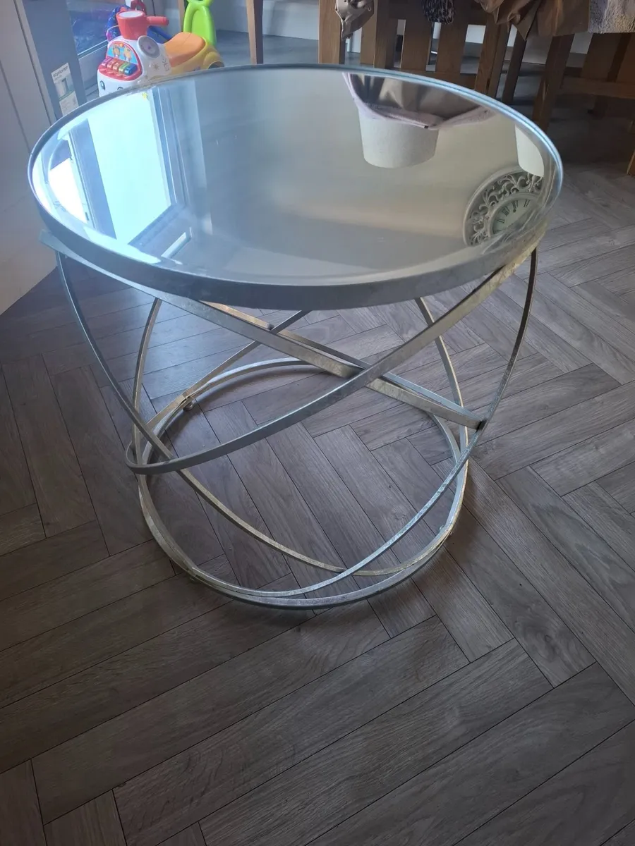 Mirror Table - Image 2