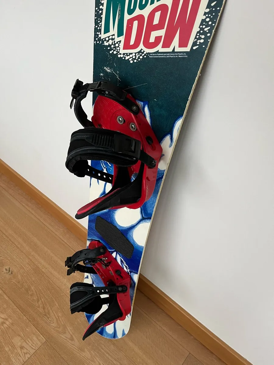 Snowboard - Image 4