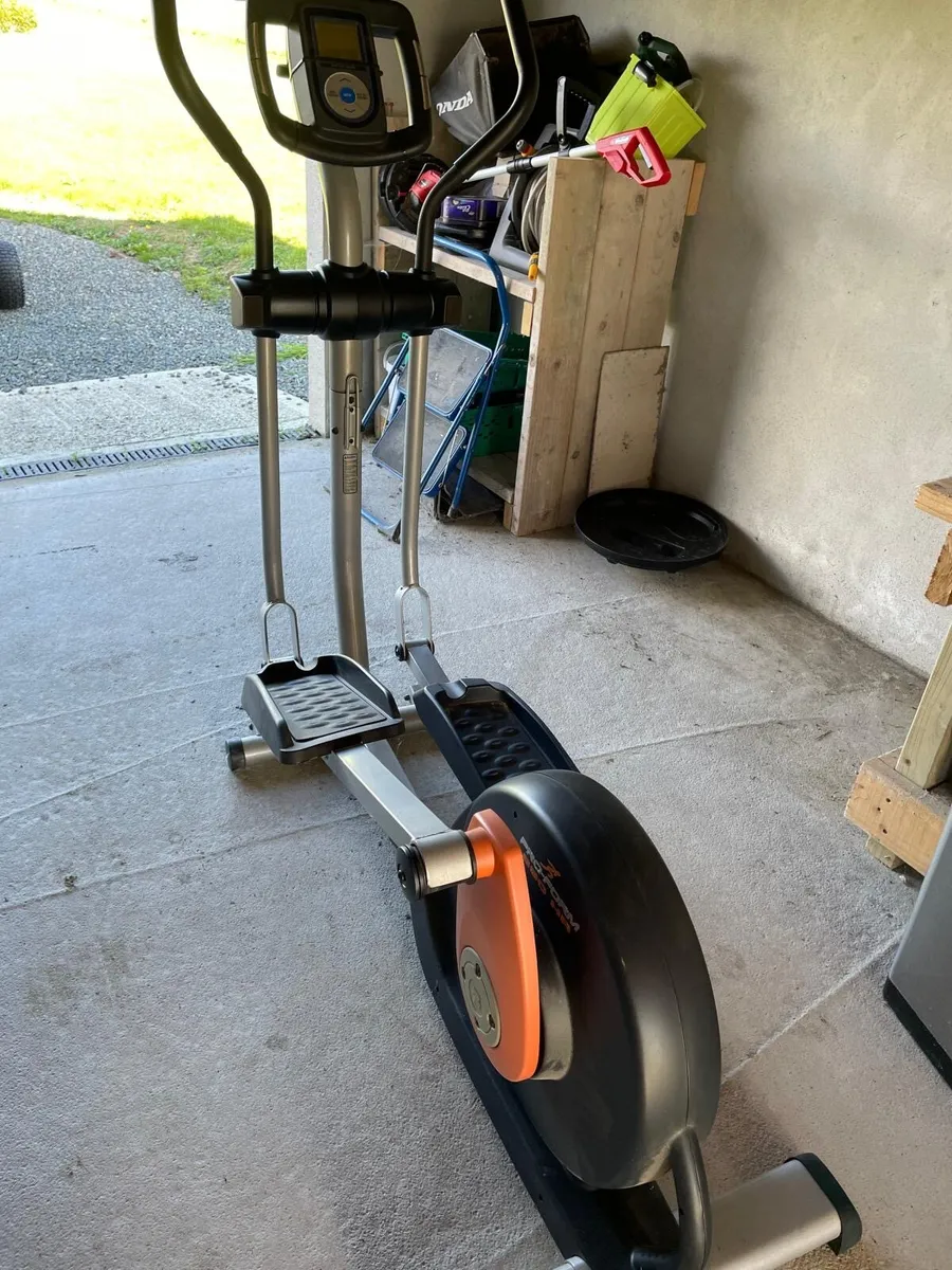 Elliptical cross trainer - Image 1