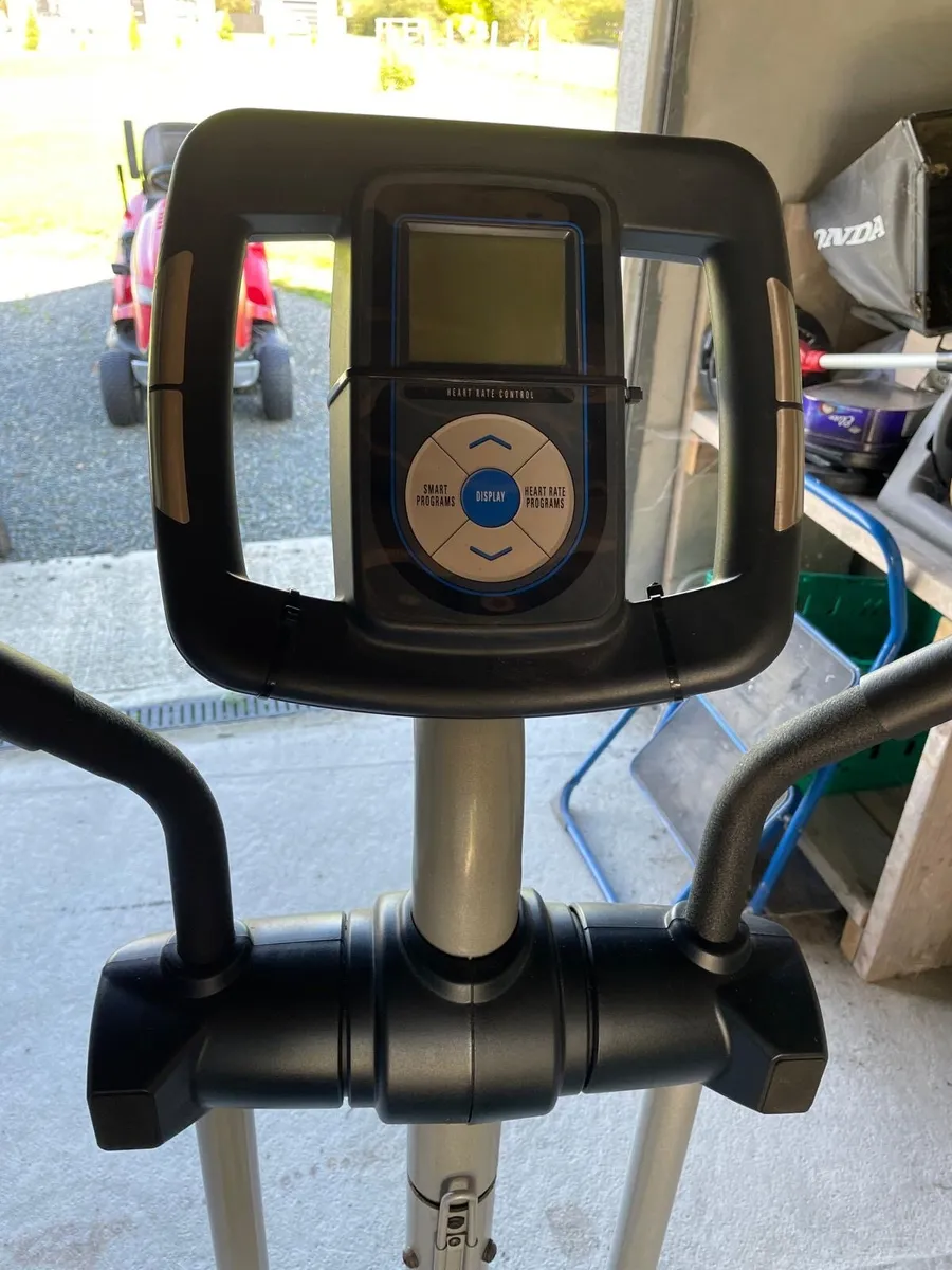 Elliptical cross trainer - Image 3