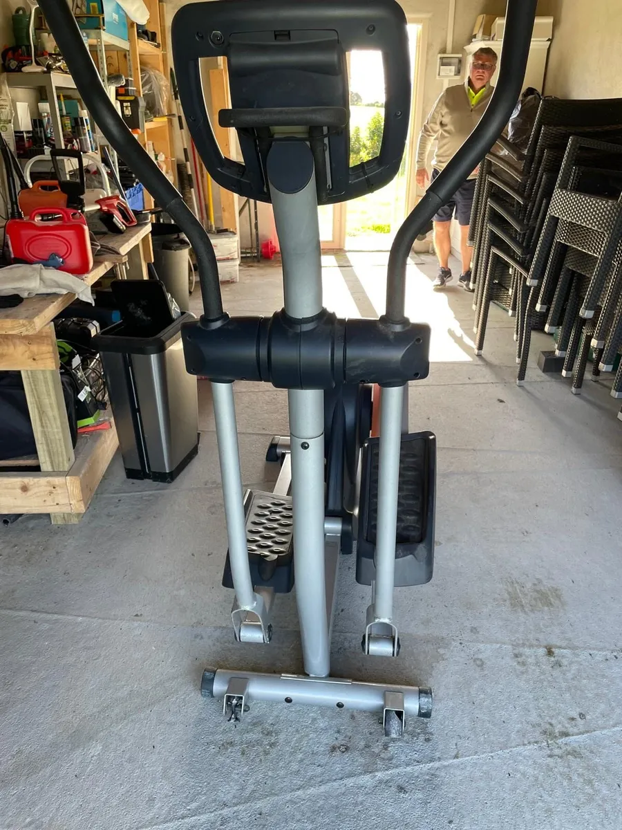 Elliptical cross trainer - Image 4