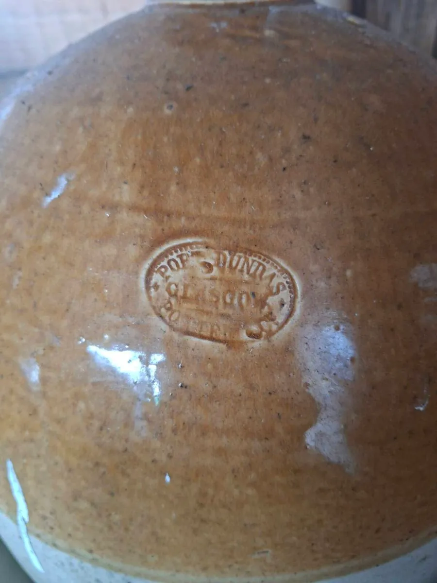 Large stoneware flagon jugs - Image 3