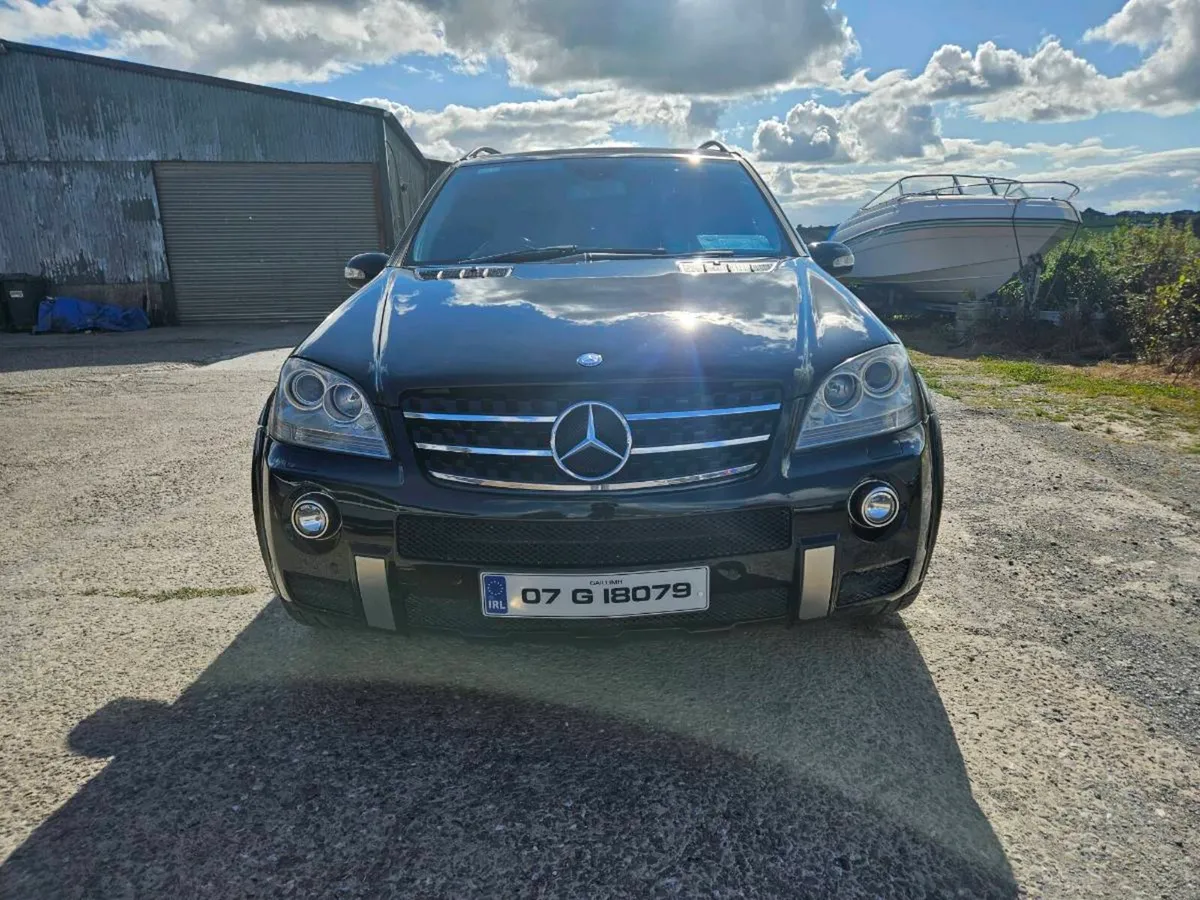 Mercedes ML63 AMG v8 Crew Cab - Image 4