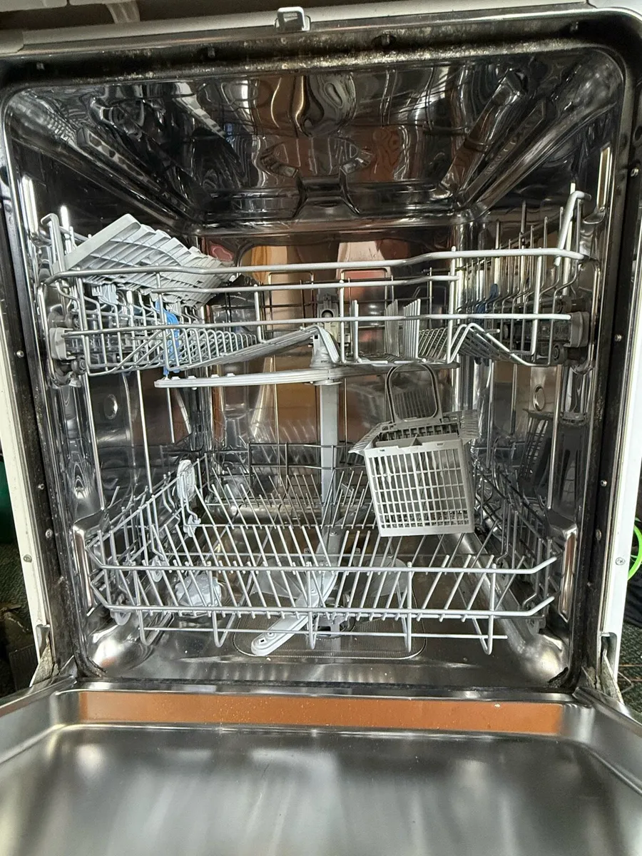 Dishwasher For Sale - Image 3