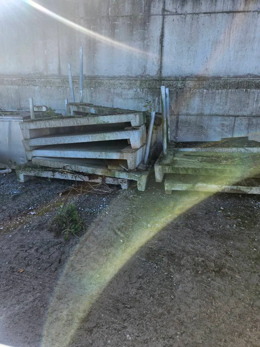 Cubcile beds - Image 1