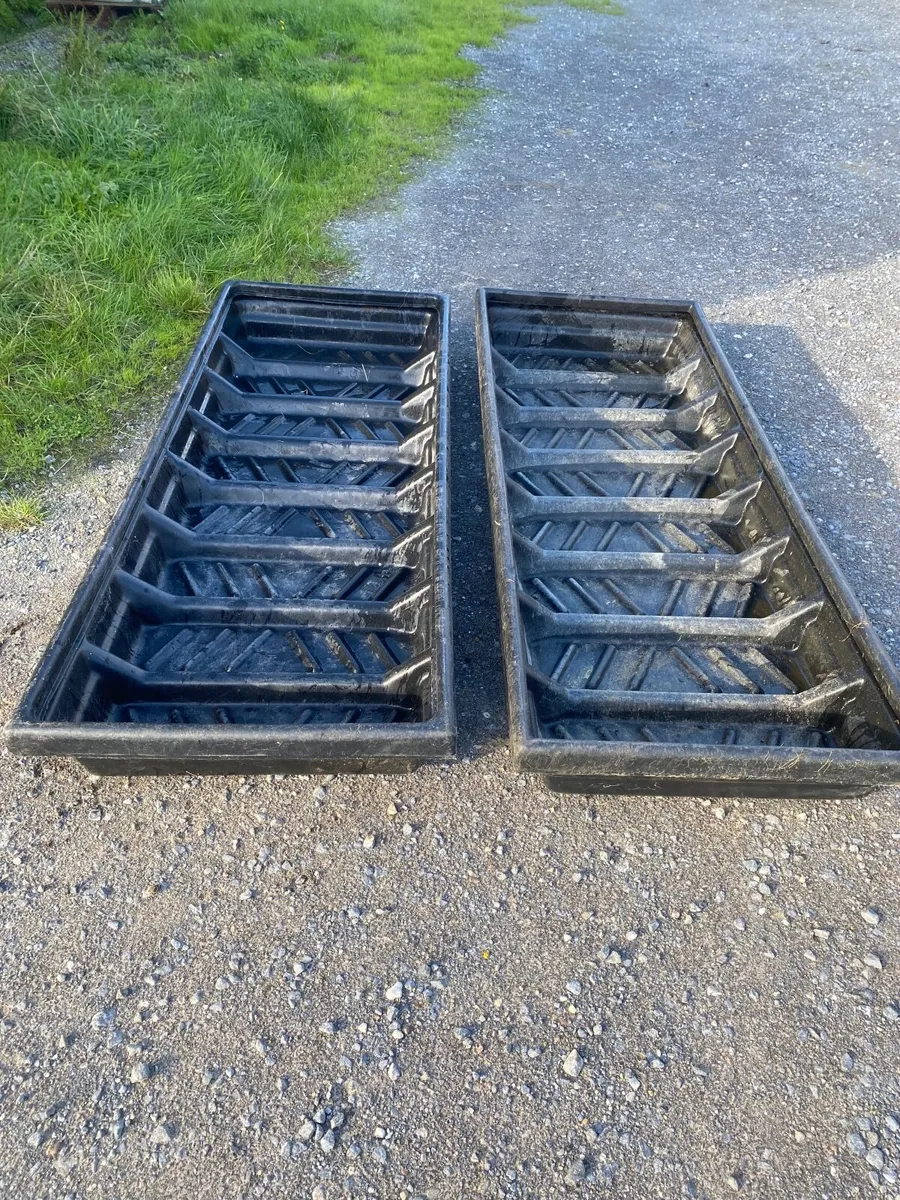 JFC footbaths - Image 1