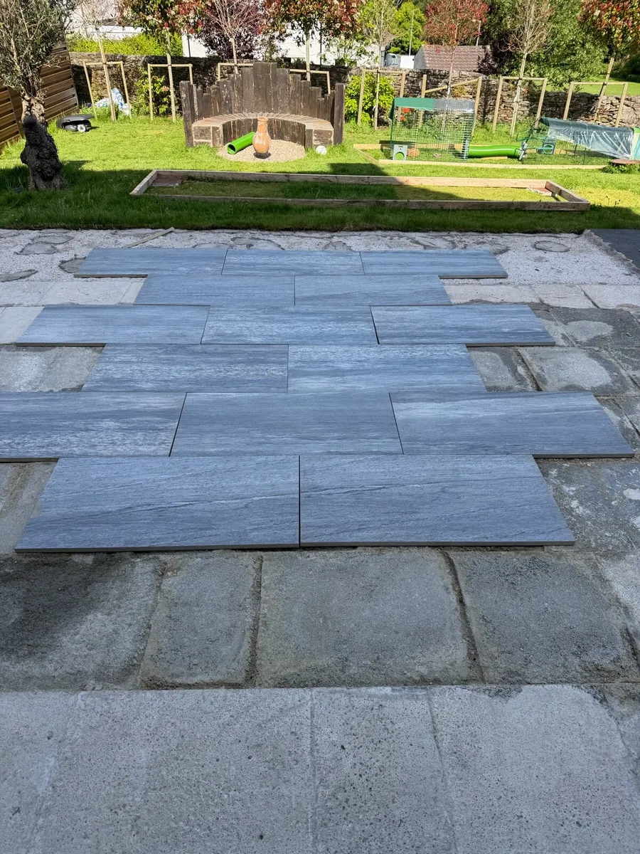 Pietra Di Vals Porcelain Patio Tiles plus border - Image 1