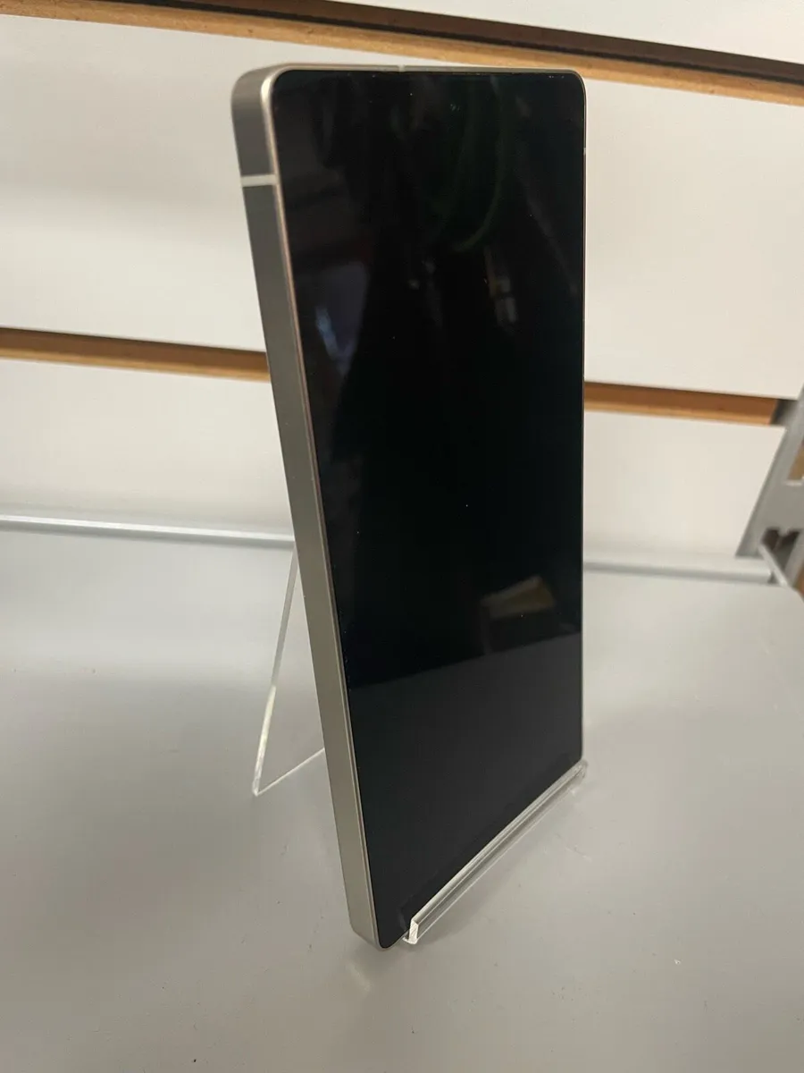 Samsung S25 Ultra 256GB Unlocked Great Condition - Image 4