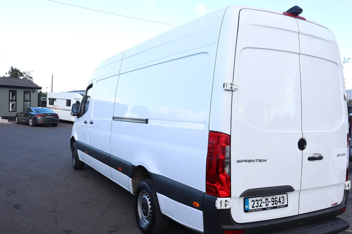 2023 MERCEDES-BENZ SPRINTER LWB - Image 4