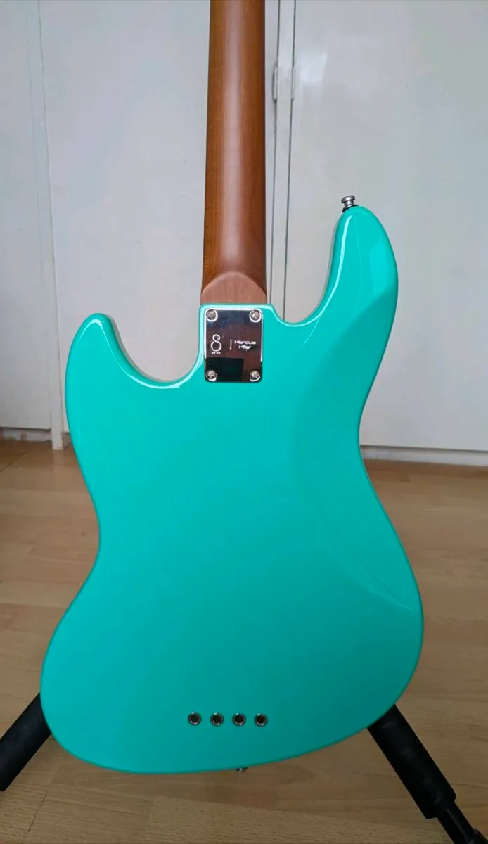 Sire Jazz Bass + Accessories - Image 4