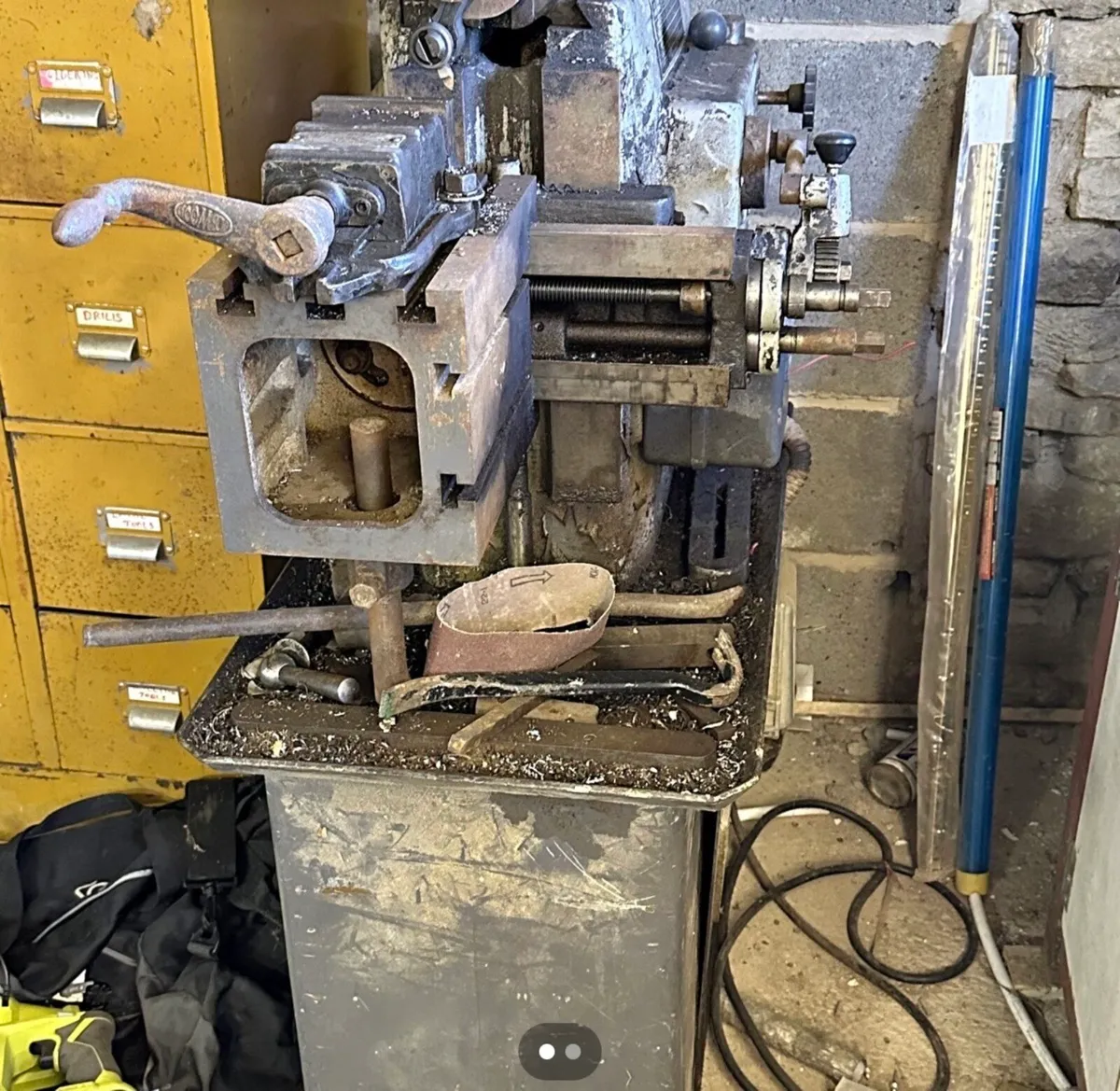 ELLIOTT SHAPER MACHINER 240 v. - Image 1
