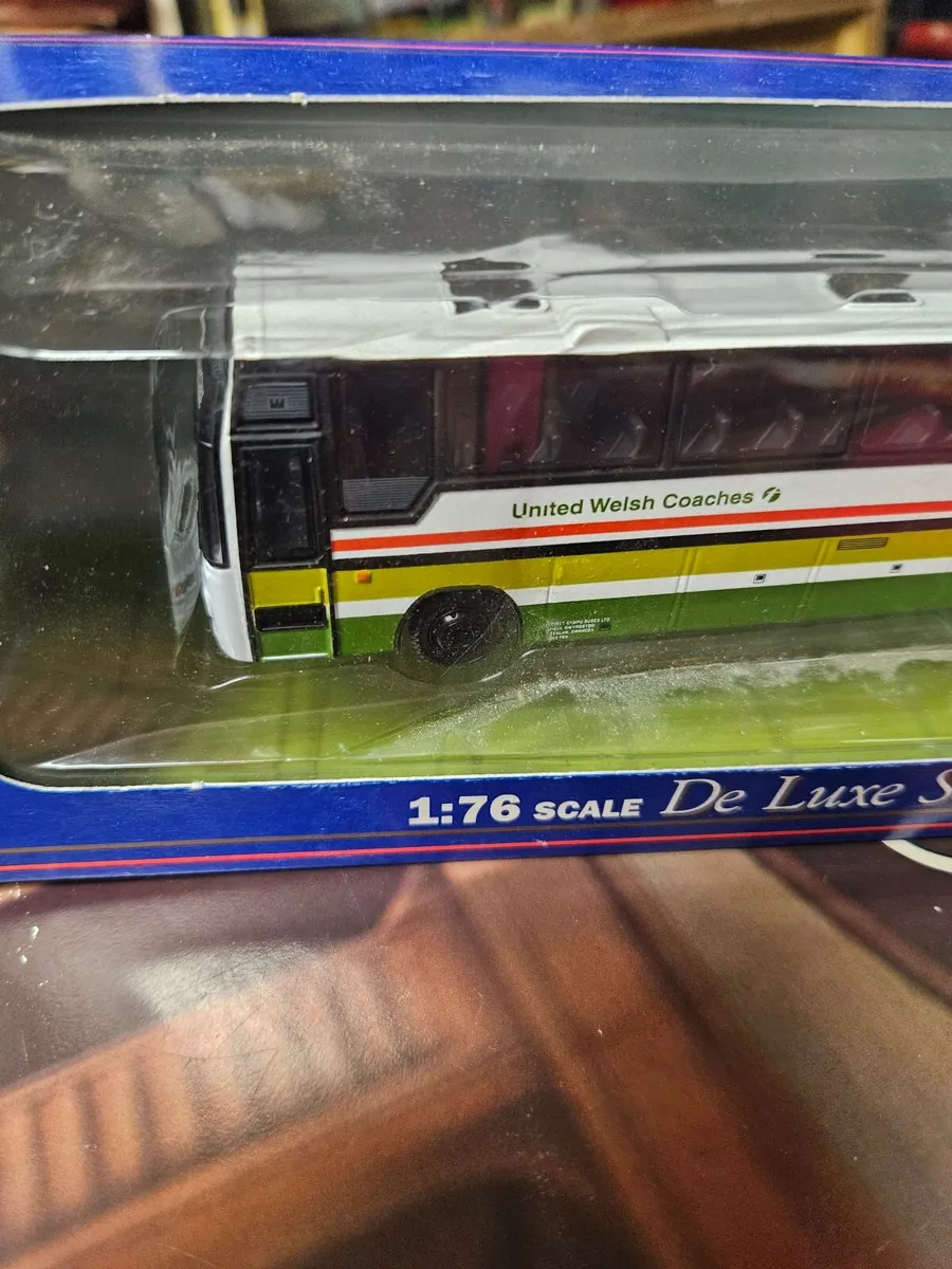 Corgi Bus - Image 3