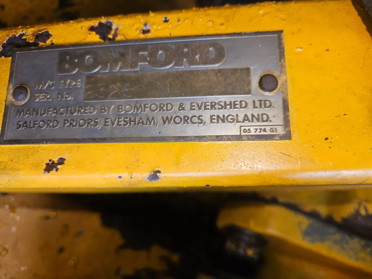 BOMFORD HEDGE CUTTER - Image 2