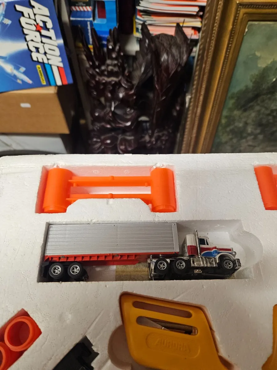 Scalextric Aurora Police Chase Race Track - Image 2
