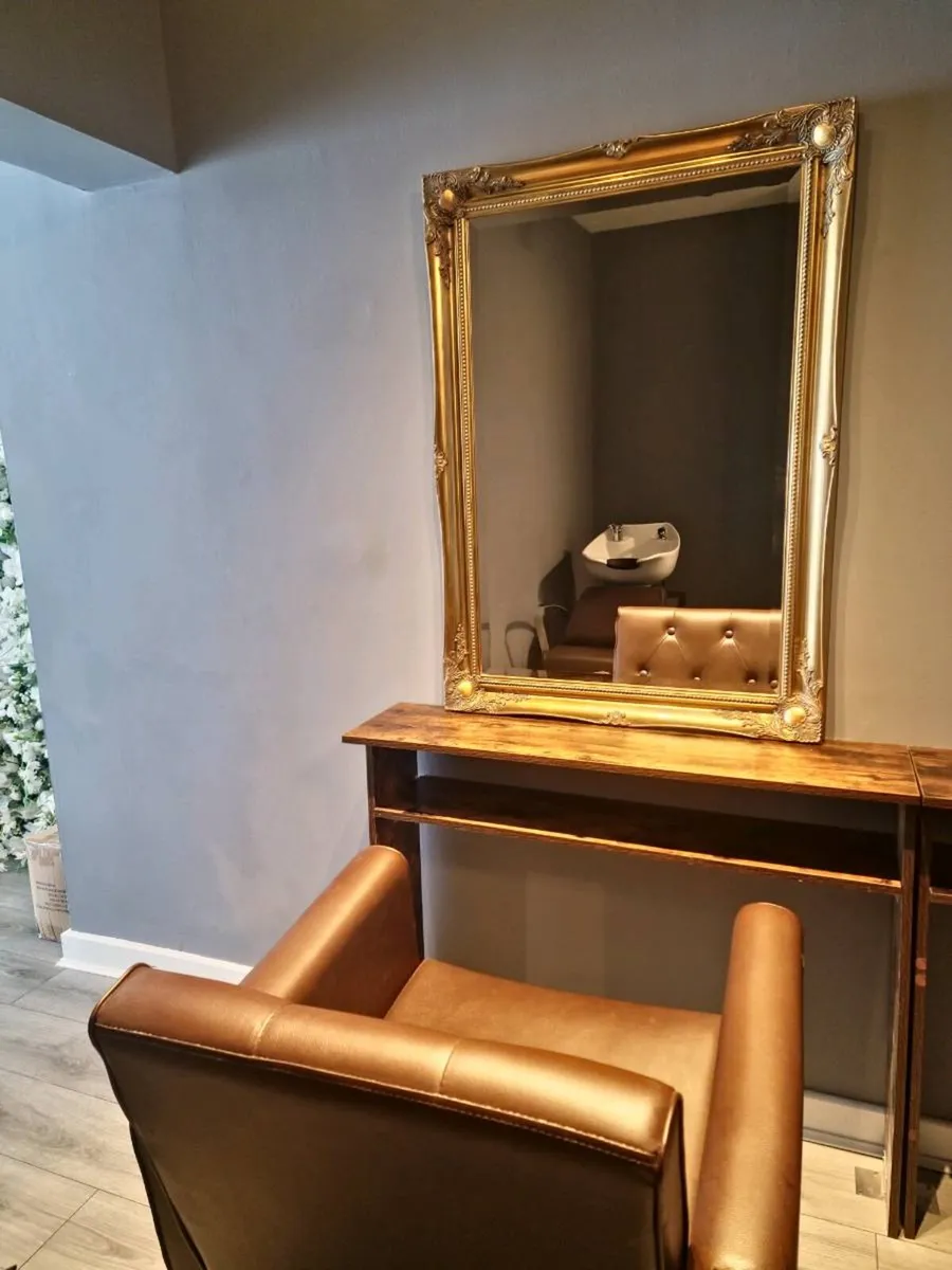 Hairdresser Room Rent - Image 1
