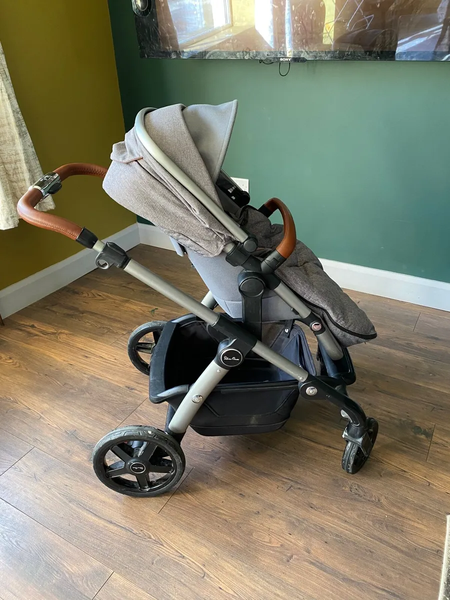 Silvercross Pram - Image 1